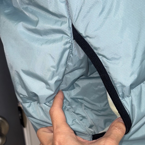 NAUTICA Thick Puffer/Ski Jacket in Pale Blue & Cream. Reversible. - Picture 8 of 14